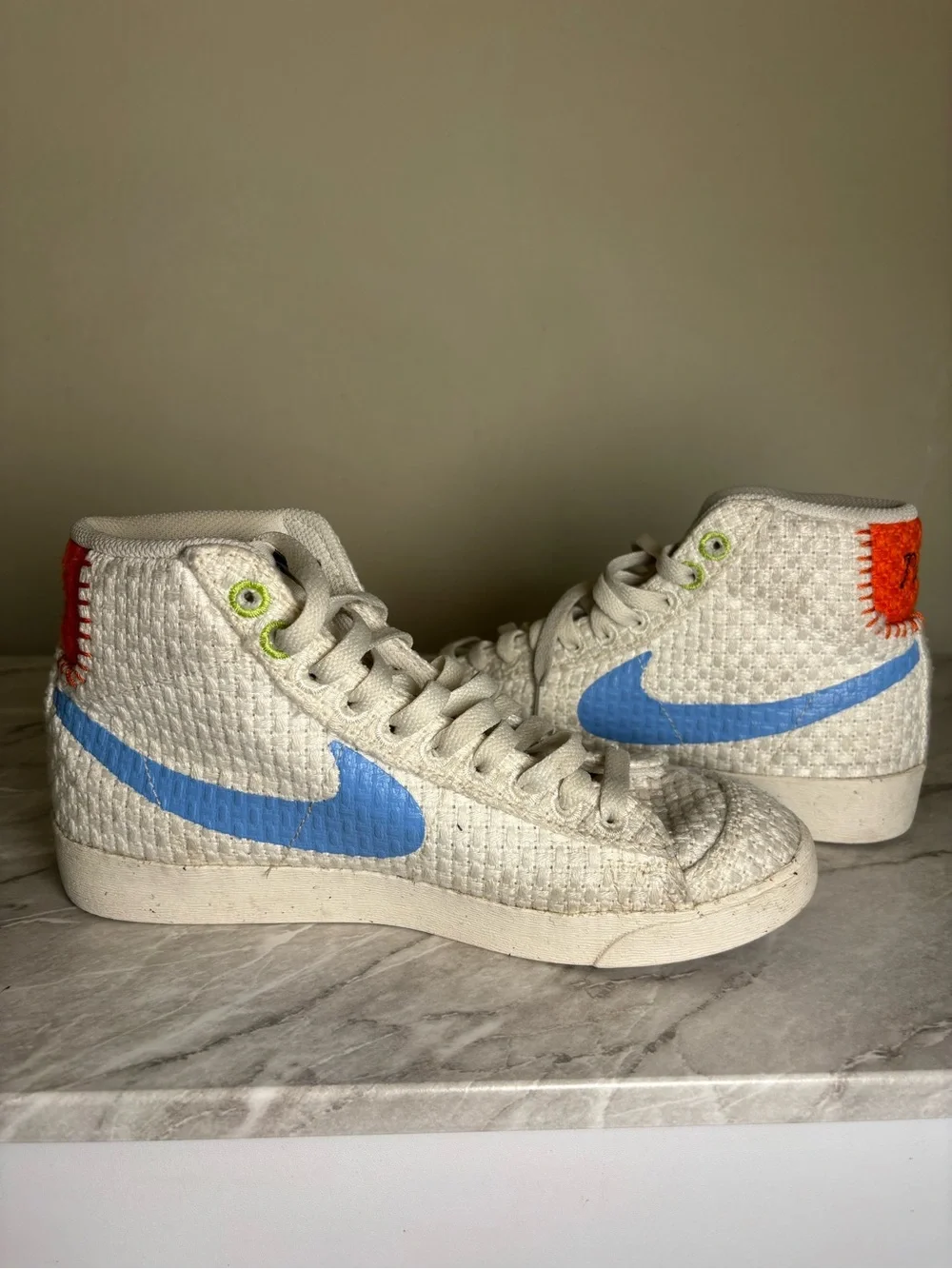 Nike Blazer '77 Mid Top Lace-Up Sneakers White Blue Orange DV2173-100 size 8